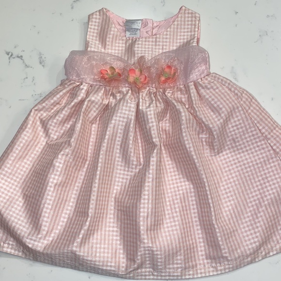 Perfectly Dressed Pink Gingham Dress - Picture 1 of 4